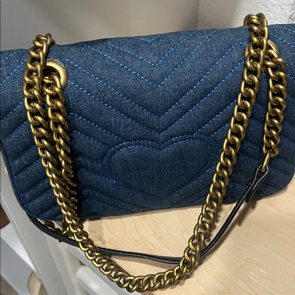 Elegant Blue Denim Bag with Gold Chain - Picture 5 of 5